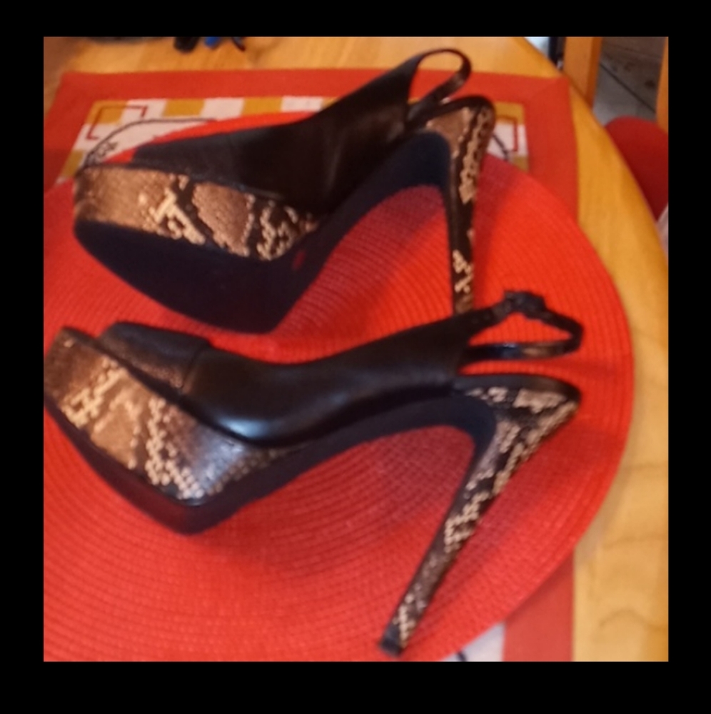 JessicaSimpson, BlackLeather,Slingback,Stiletto,High Heels with Reptilian Trim🐍
